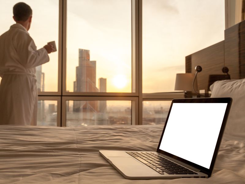 Internet untuk Hotel dan Apartemen – Cepat & Stabil!
